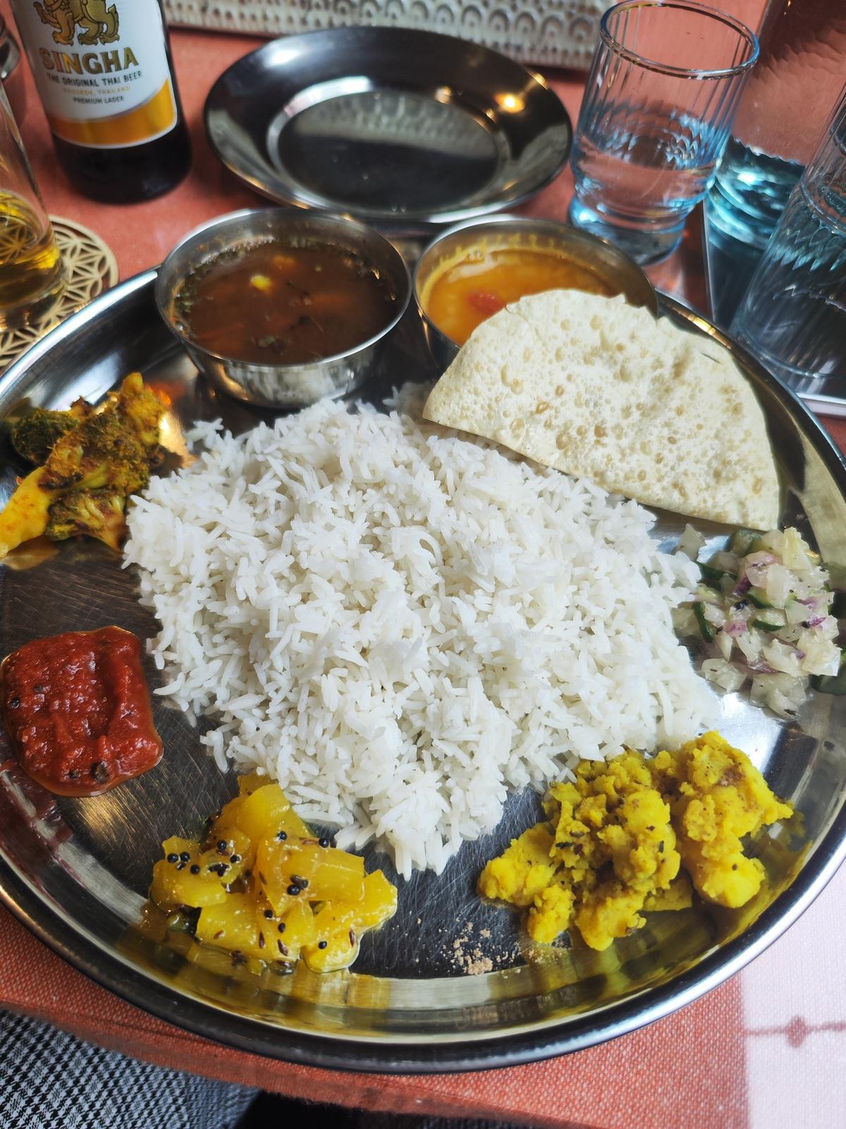 カレー（海老のラッサム）