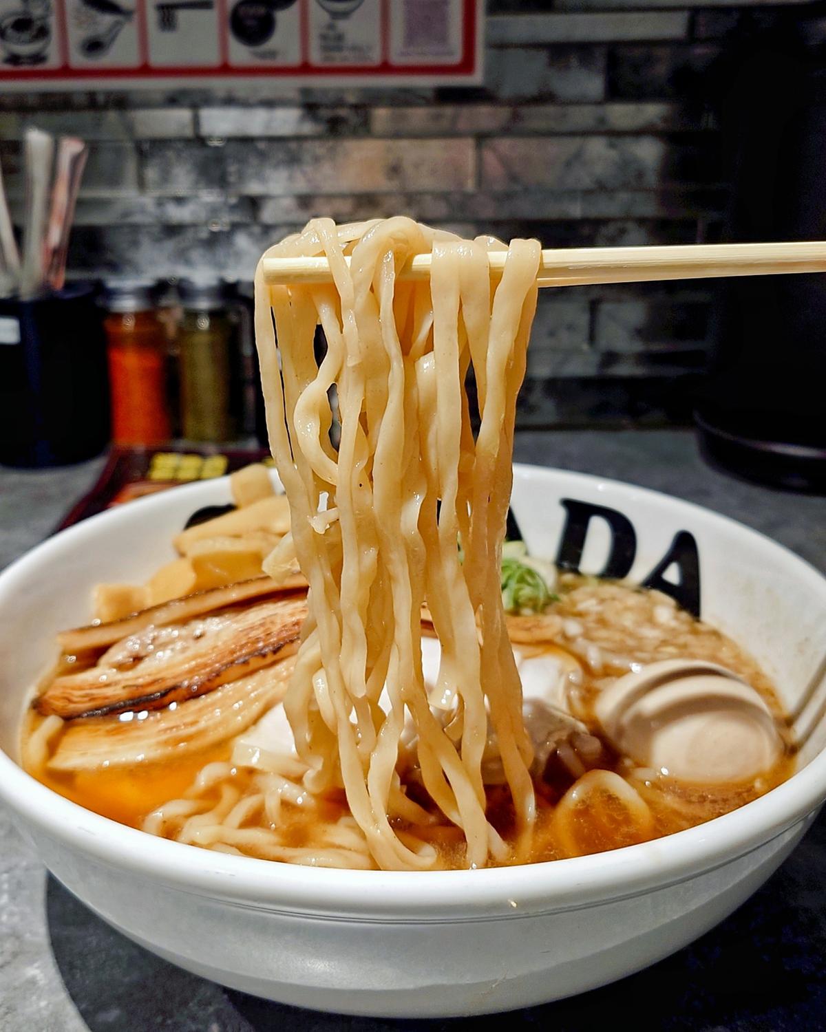 チャーシュー味玉さば醤油ラーメン