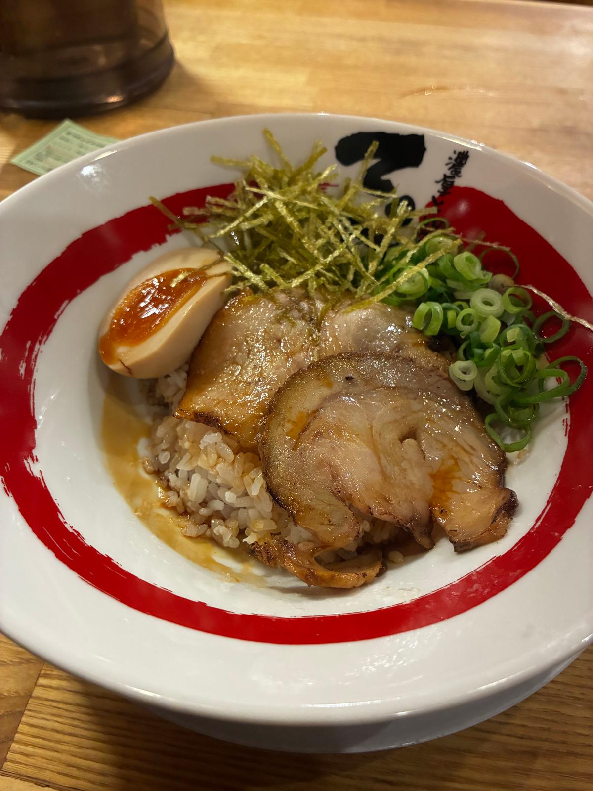 ラーメンあってもさらりと食べれてしまう
