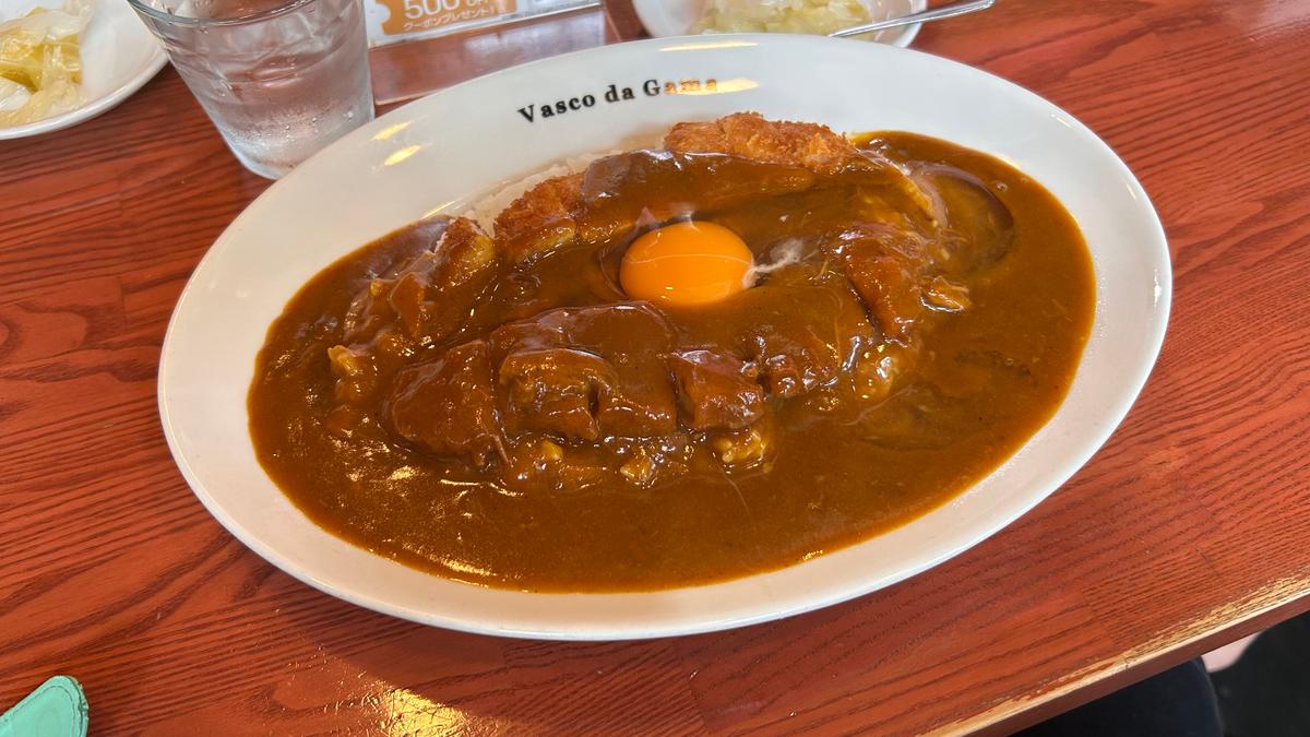 トッピングの卵は全卵に変更できますよ(^^♪