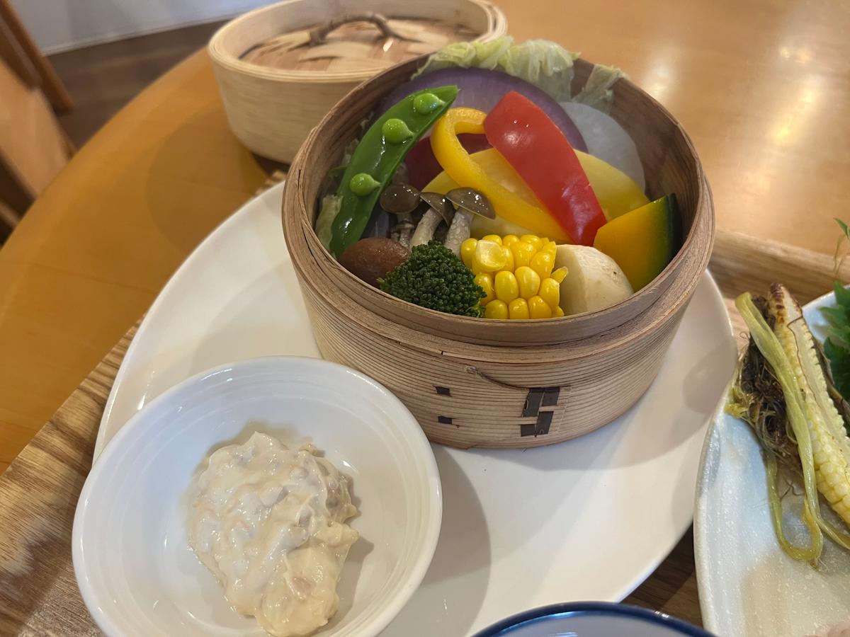 せいろ蒸しの温野菜サラダ
