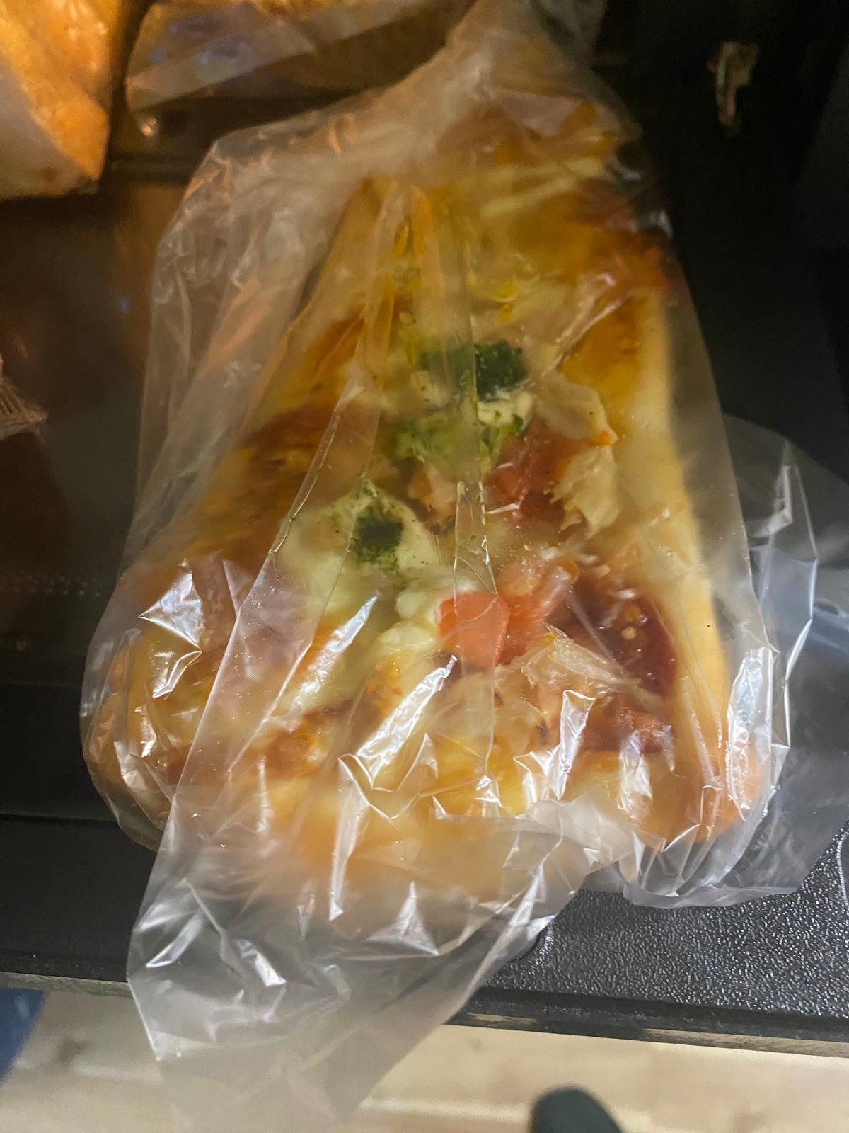 チキンピザ