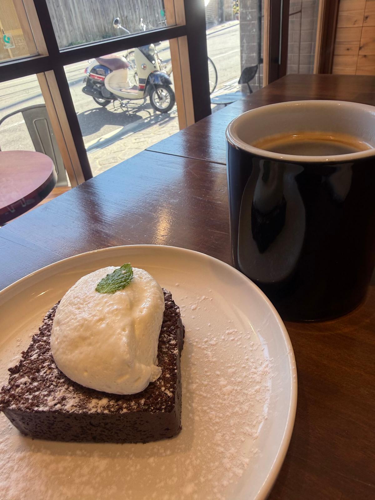 コーヒーが美味しくて大きめのマグカップで味わえるお気に入りのお店