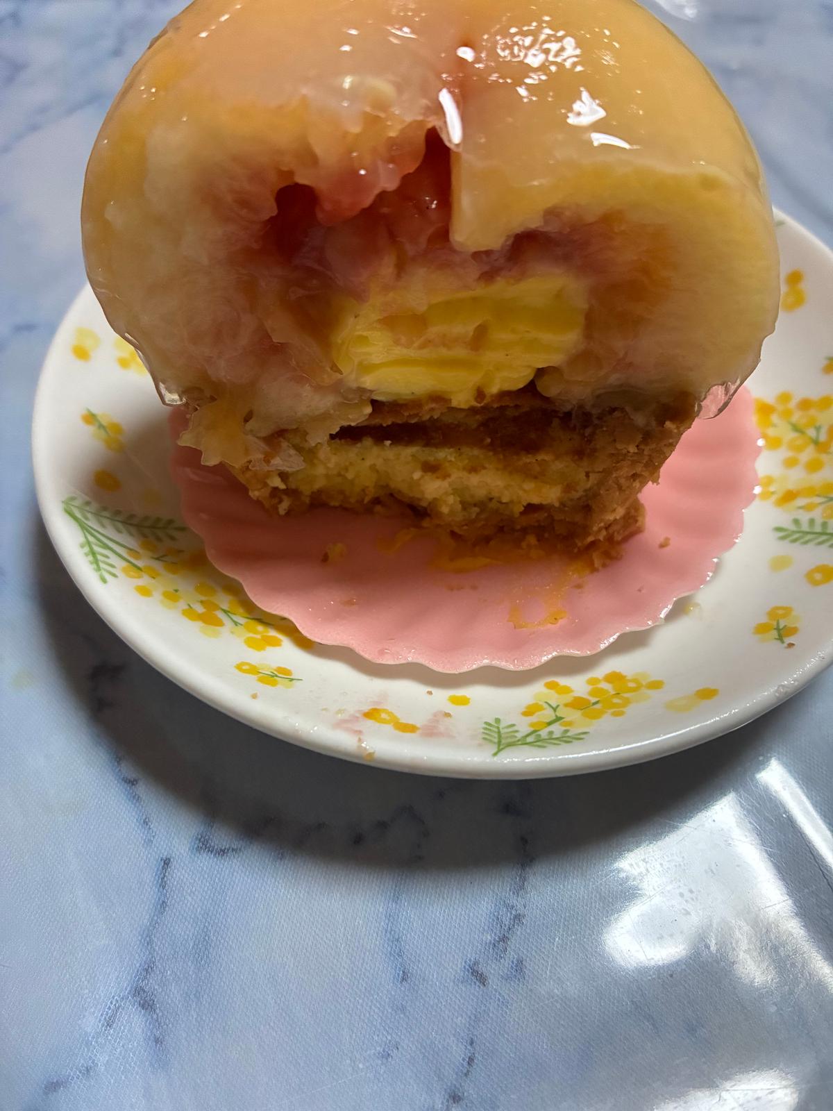 まるごと桃のタルト