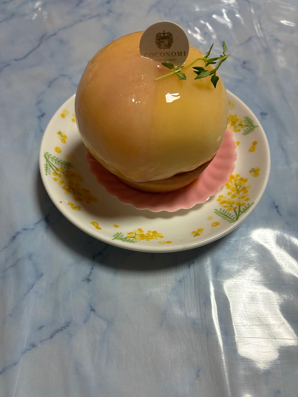 まるごと桃のタルト