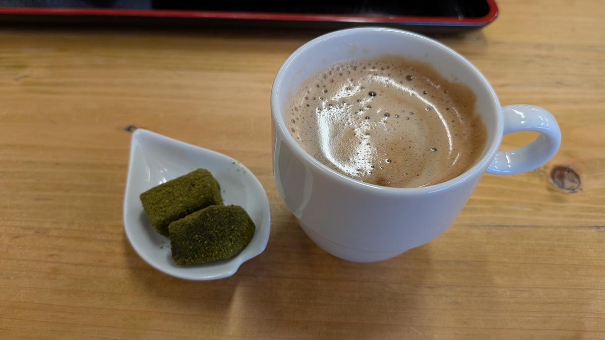 平日のサービスコーヒーとデザート❤️☺️