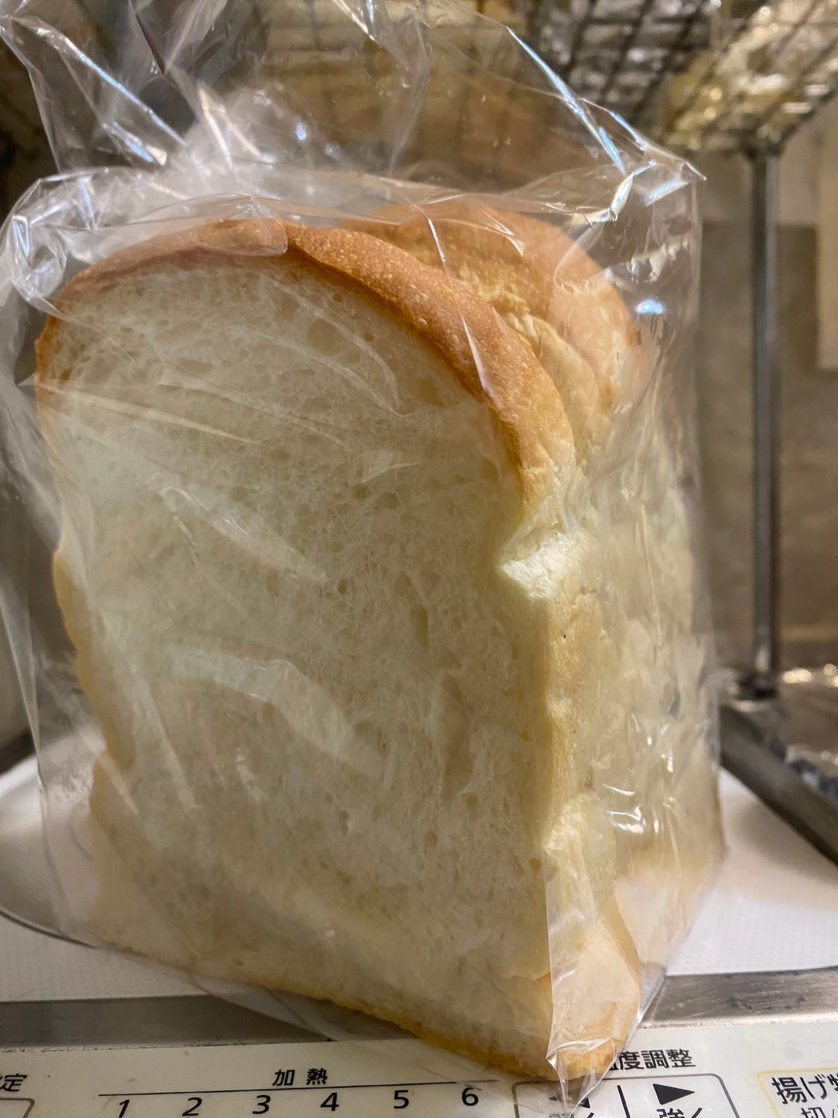 食パン5枚切り250円