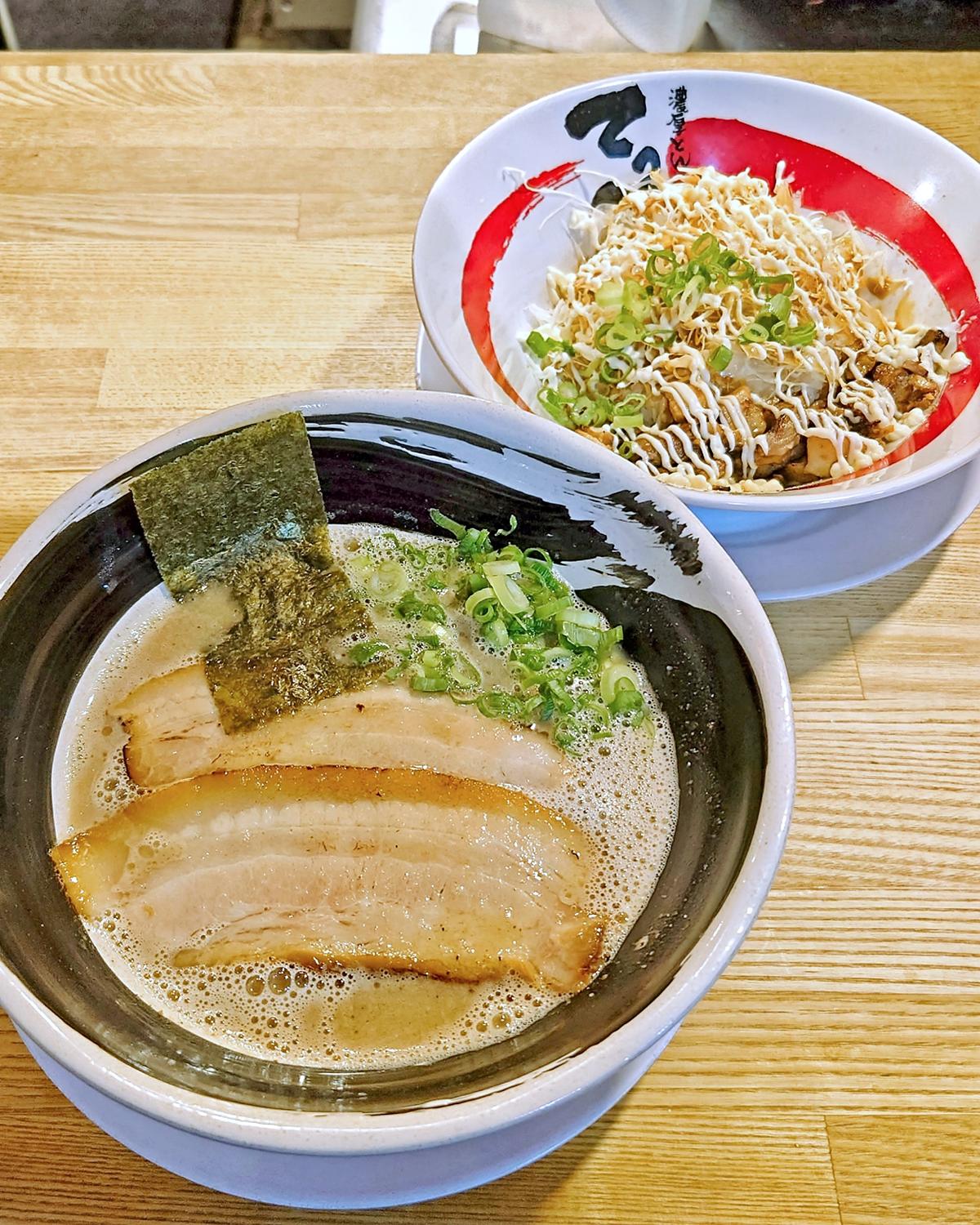 濃厚煮干とんこつ石田ラーメン＋ミニチャーシュー丼