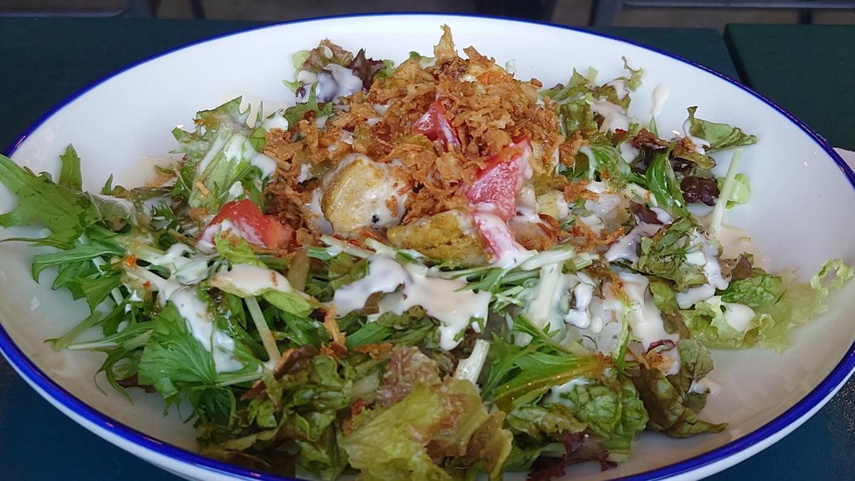 見た目にも美味しいガッツリチキンオーバーライス！リピしたい！