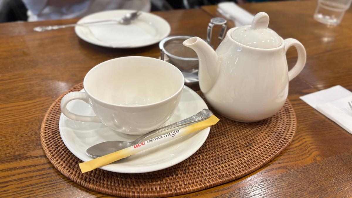 ホットのアールグレイ🫖たくさん飲めるのが嬉しい♪