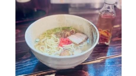これぞ本場!だし香る沖縄そば