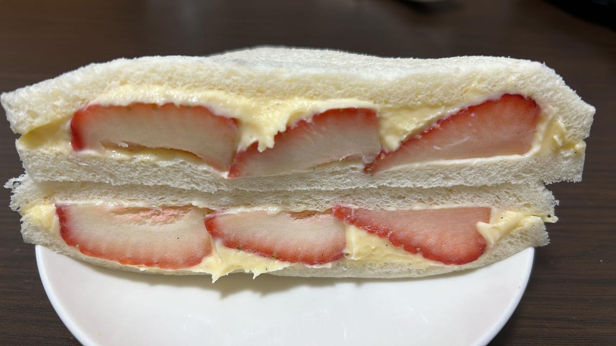 いちごカスタードサンド