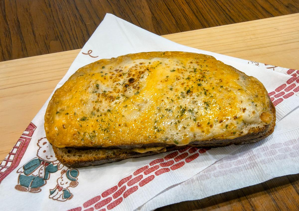 サーモンのシチューとチーズで贅沢🤤