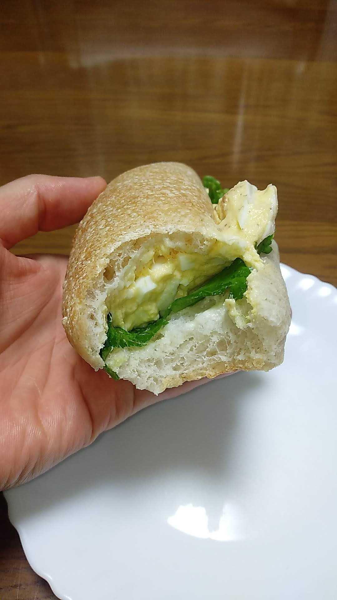 たまごサラダサンド山椒風味