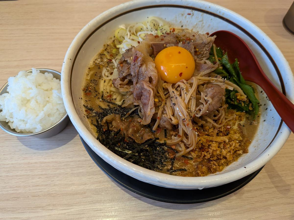 濃厚牛すき焼きまぜそば 〜追い飯付き〜