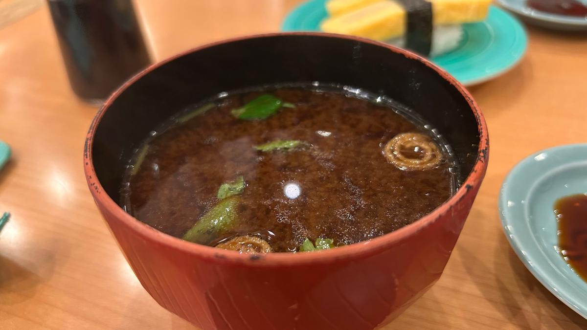 アラの入った赤だしが体の隅々に染み渡ります♪