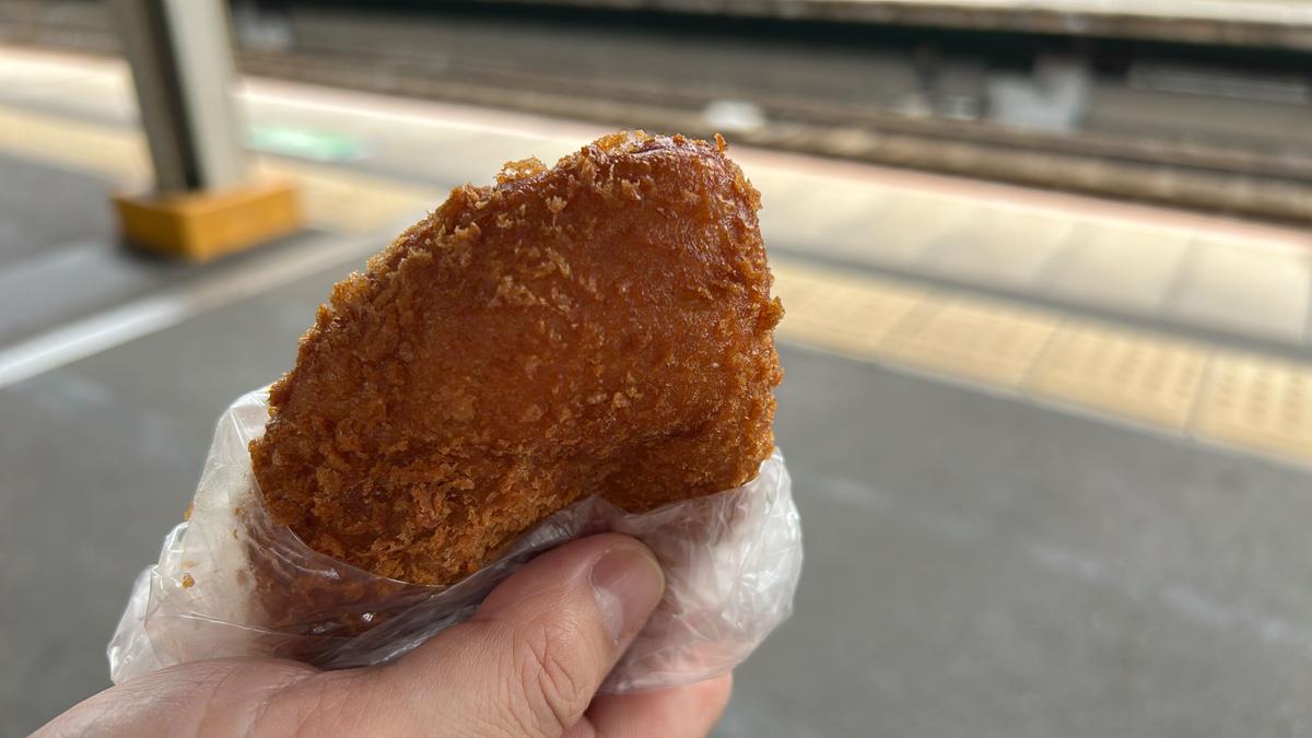 帰る前に食べちゃったカレーパン