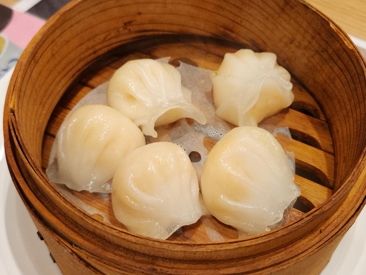 エビ蒸し餃子も蒸したてです!