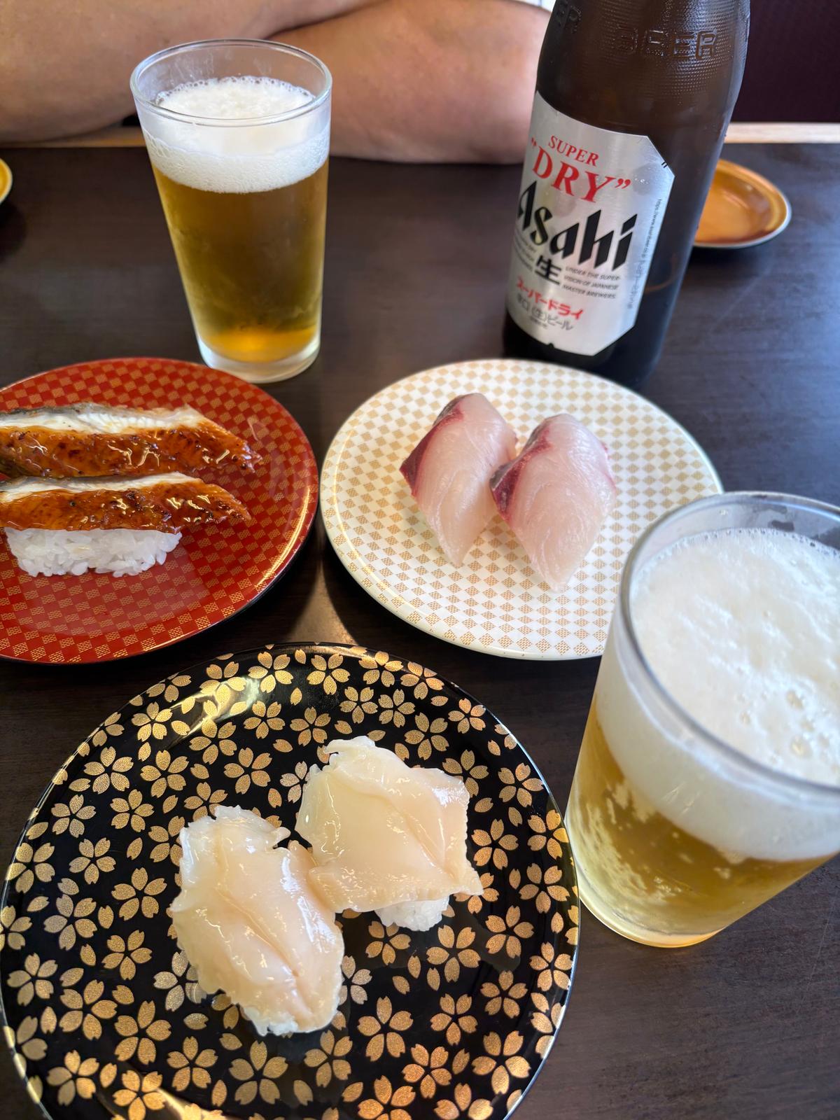 ビール一本サービス🎶