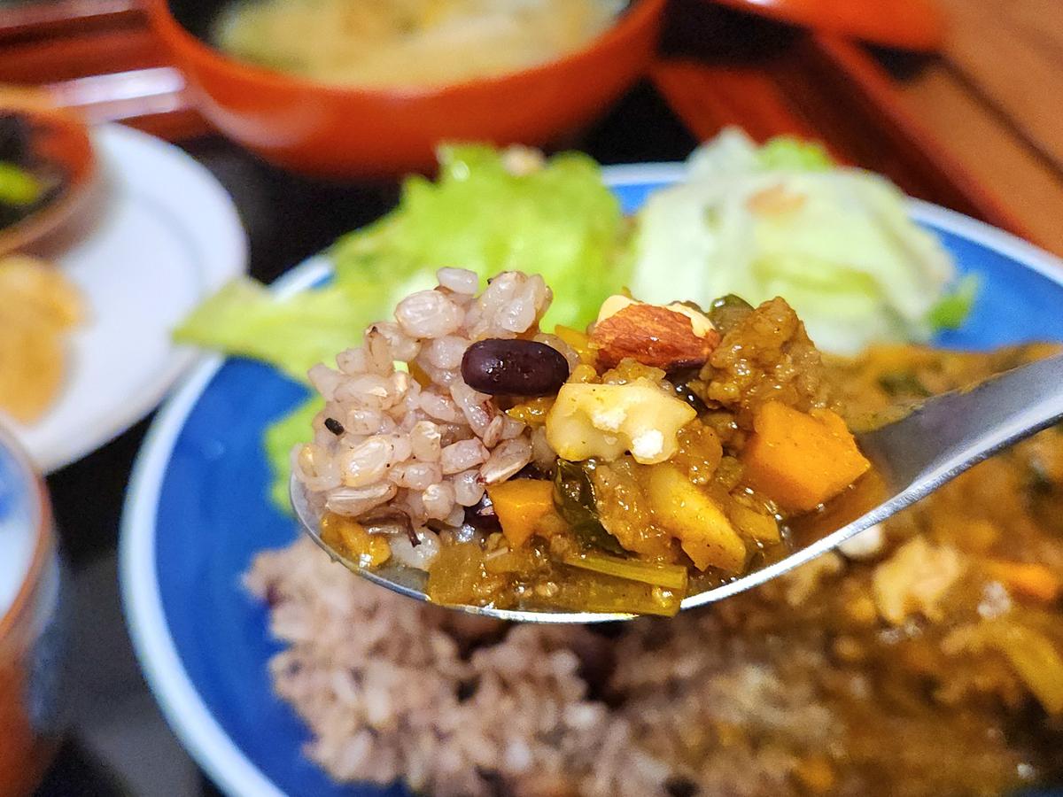 キーマカレーは挽き肉と色んなお野菜が入っていました!