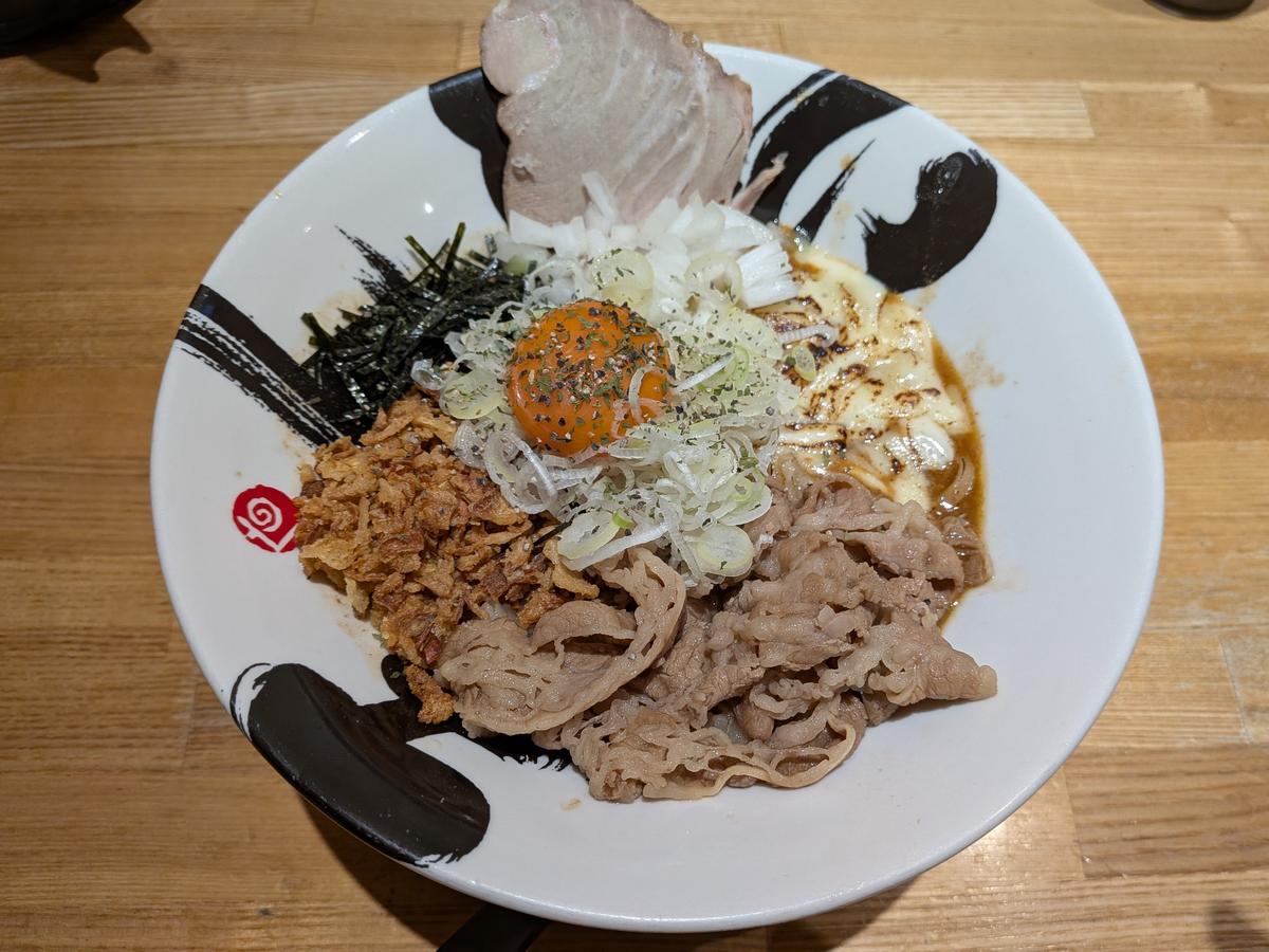 LINEクーポンでチャーシューつけてます