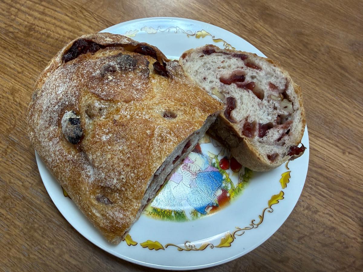 これはクランベリーとくるみ
