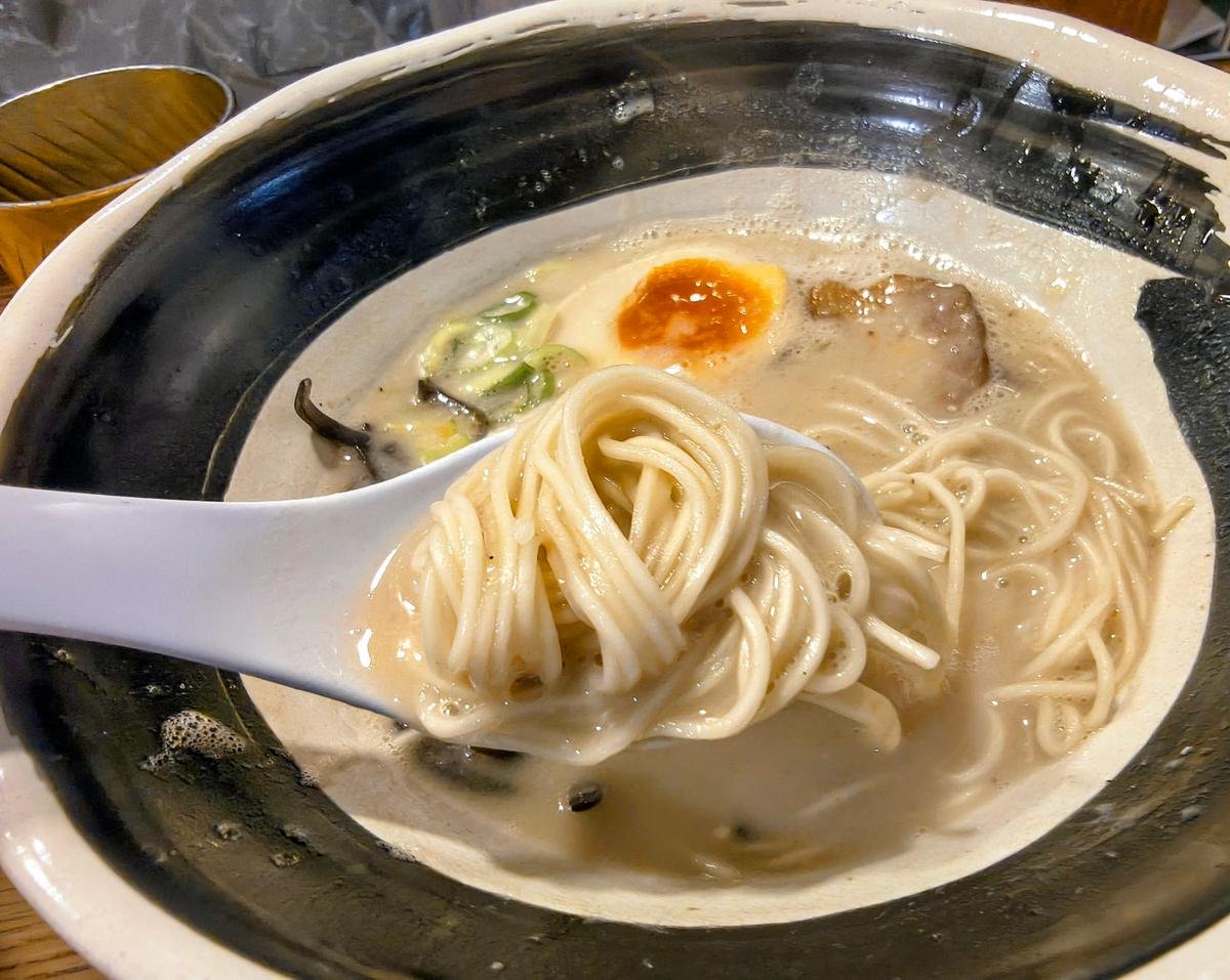 その後、たまごもスープの中へ…笑。最後に救出‼️