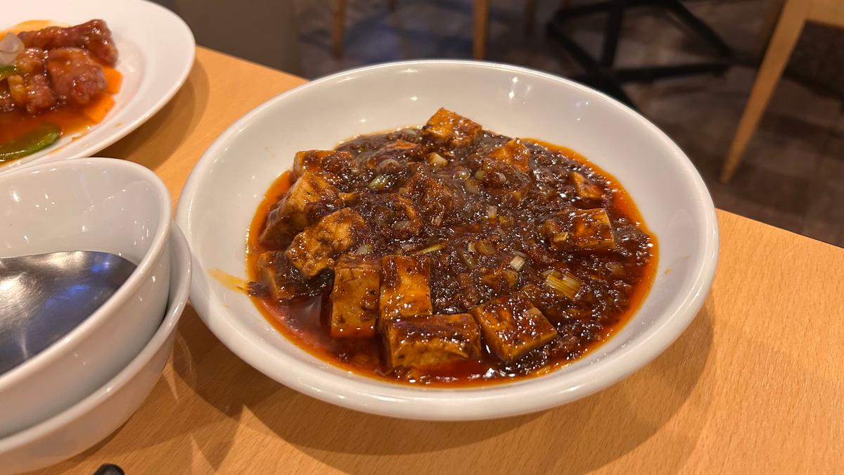 数ある麻婆豆腐の中で、おすすめなのがこちらの黒麻婆豆腐🍽