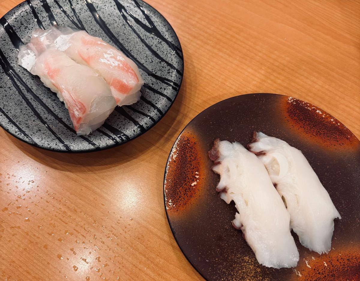 本日仕入れのおすすめより。鯛とタコ。