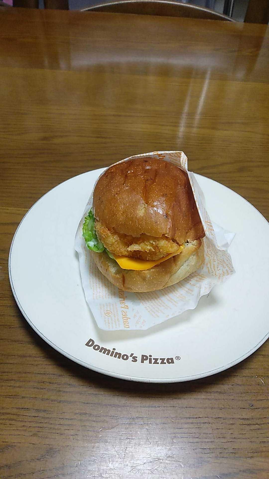 白身魚フライのバーガー
