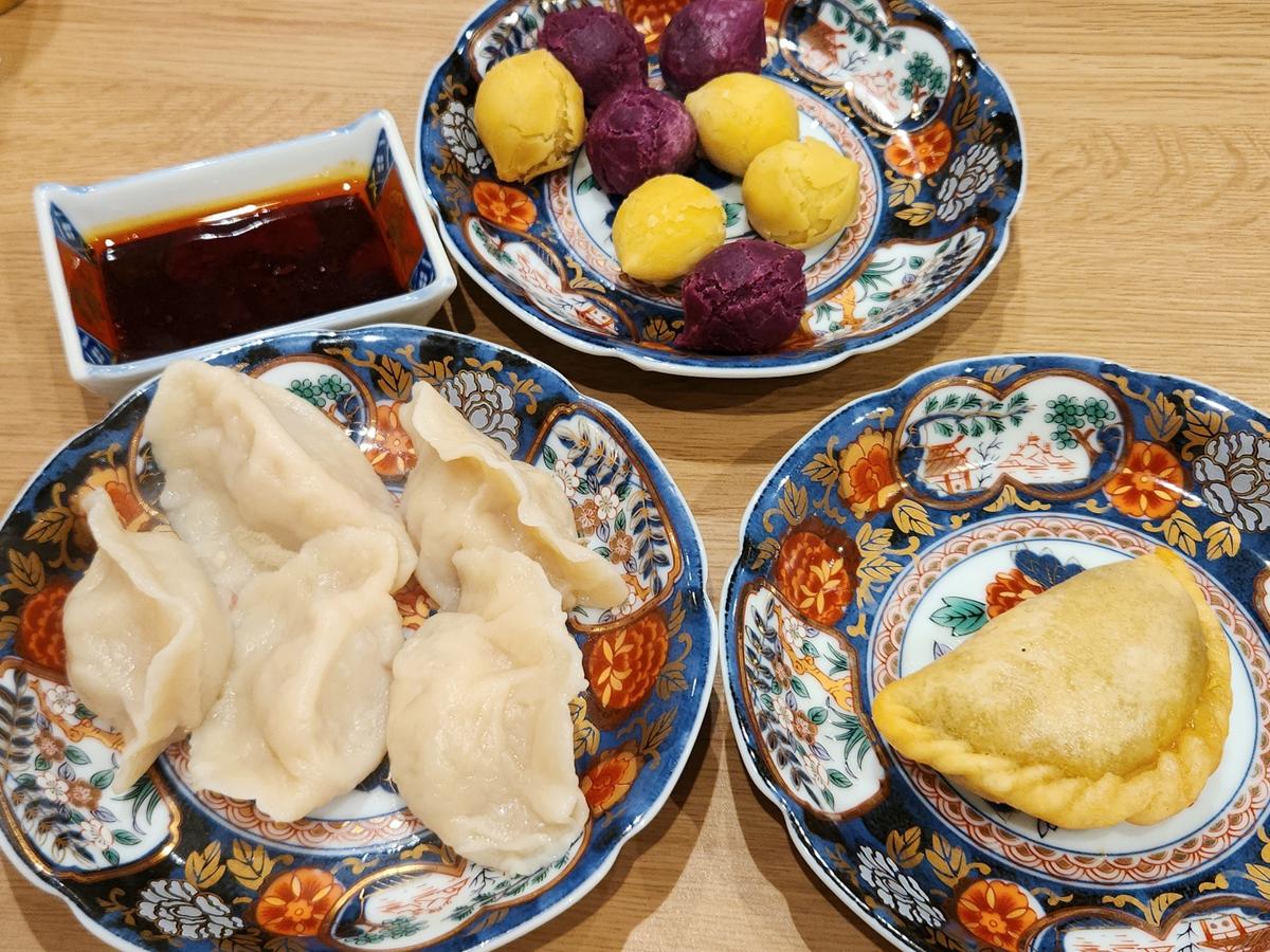 モチモチ皮の水餃子、エビニラ饅頭、さつまいもボール