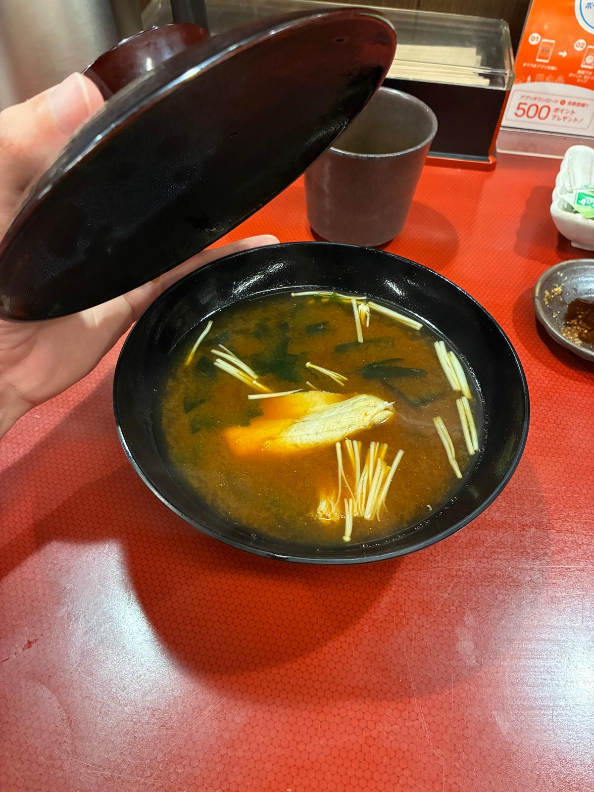 赤だしでしめました