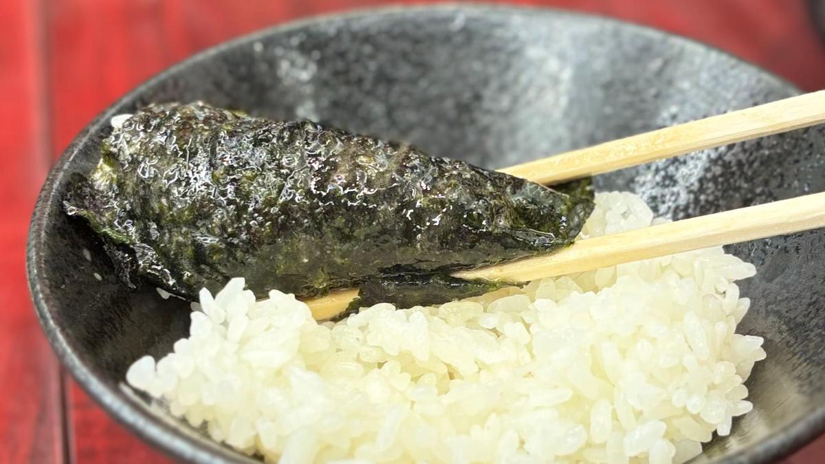 スープにひたした海苔でごはんを巻く食べ方!これはやみつきになる🔥